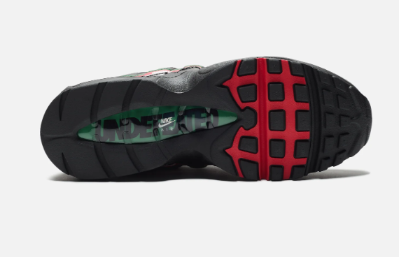 UNDEFEATED x Nike Air Max 95 SP Sneakers - Black / Metallic Silver