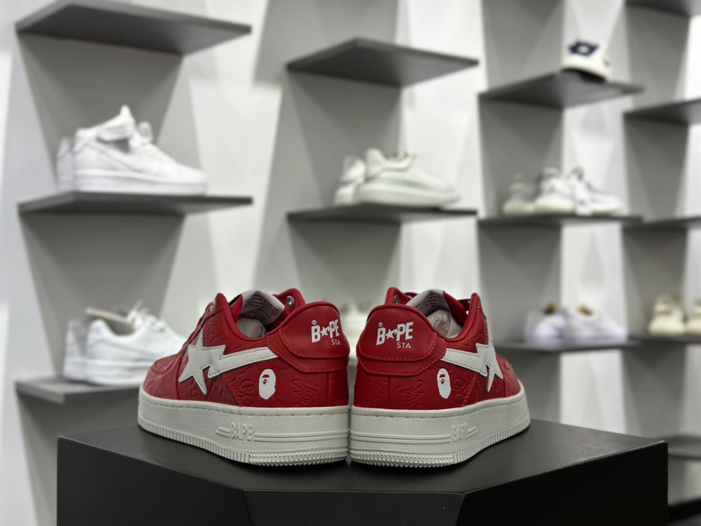BAPE STA Low-Top Sneakers – Red Camo/White